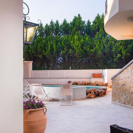 Neikos Mediterranean Hotel woodidea ξύλινες κατασκευές