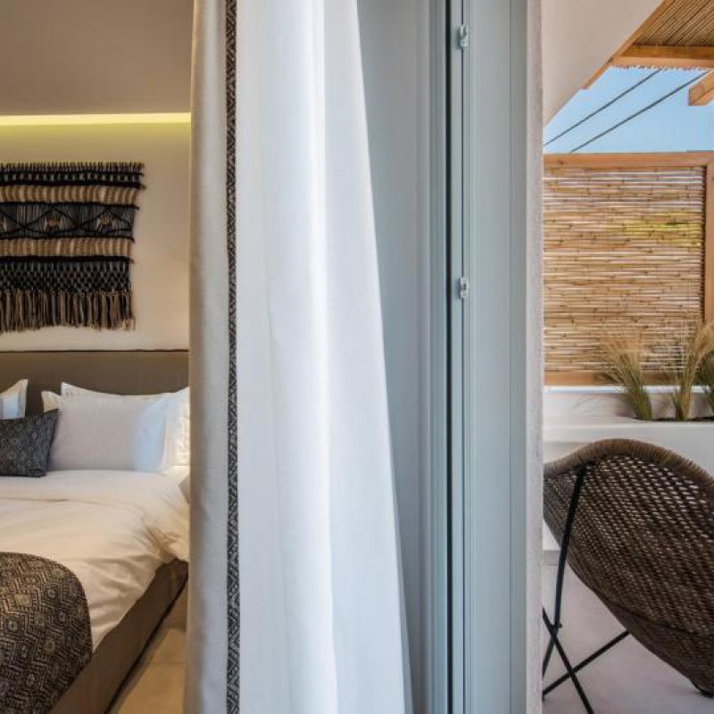 Ξυλινή κατασκευή στο Bohemia Luxury Living