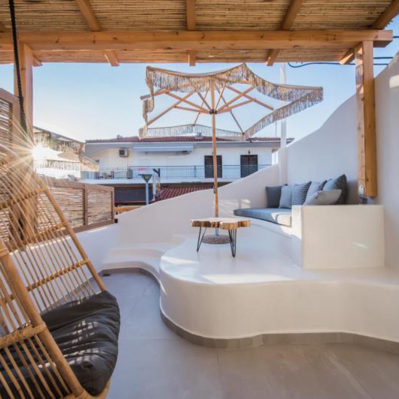 Ξυλινή κατασκευή στο Bohemia Luxury Living