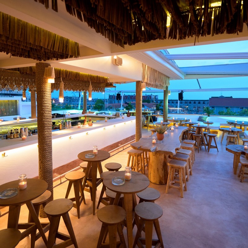 Vanilla World Skybar Rooftop Cocktail Bar woodidea ξύλινες κατασκευές