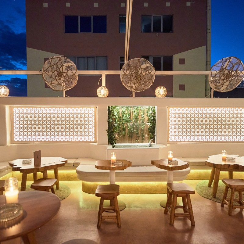 Vanilla World Skybar Rooftop Cocktail Bar woodidea ξύλινες κατασκευές