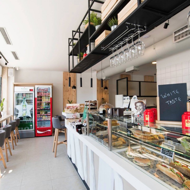 White Cup Café woodidea ξύλινες κατασκευές