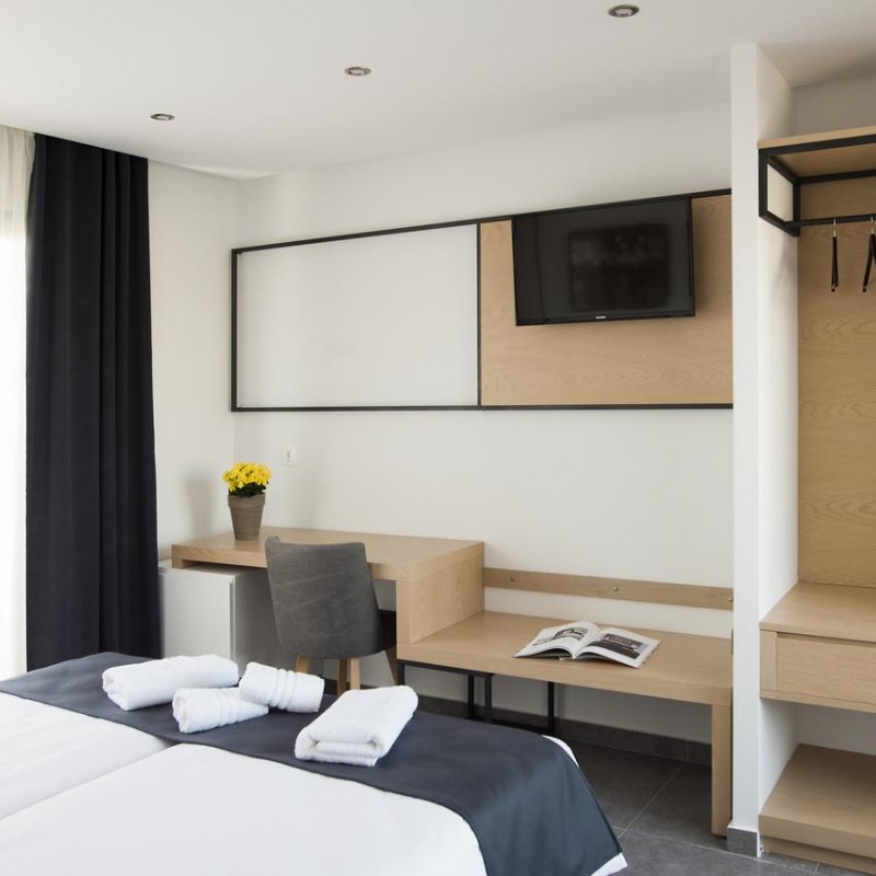 White Hotel Woodidea ξυλινες κατασκευές