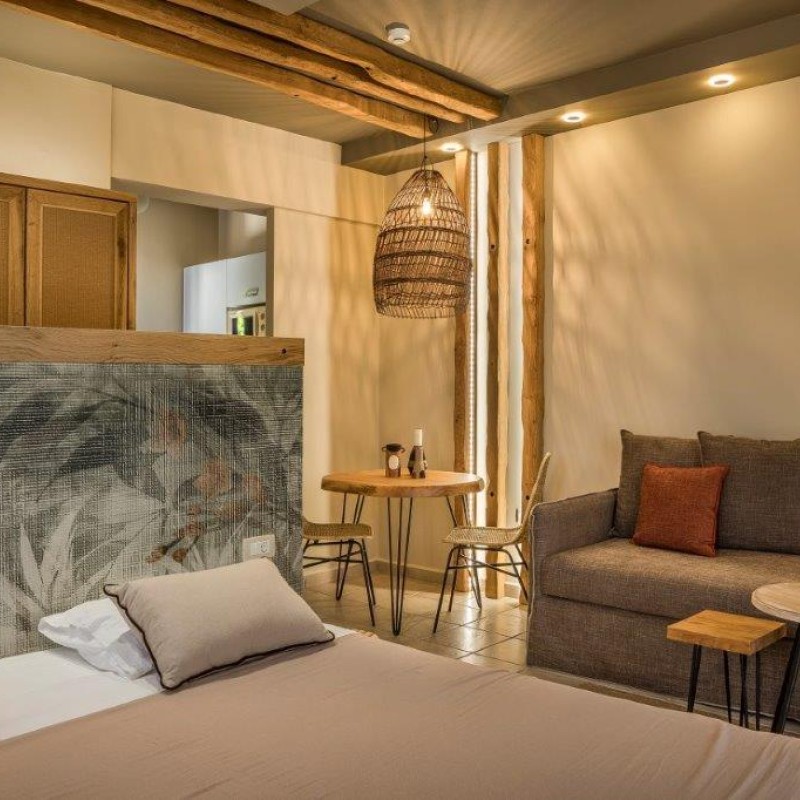 Avithos Resort Hοtel woodidea