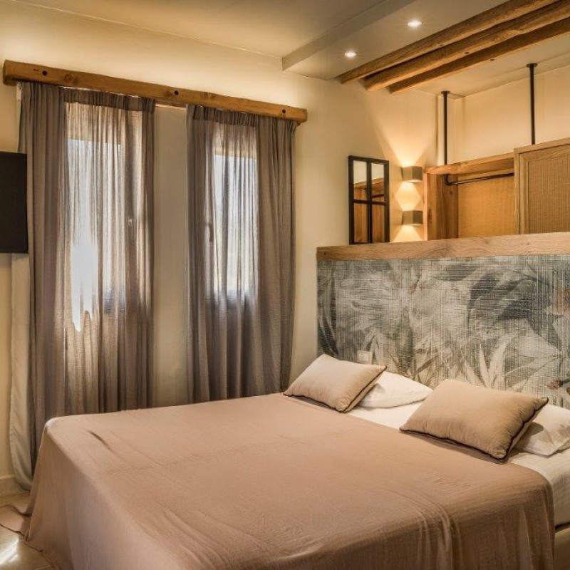 Avithos Resort Hοtel woodidea