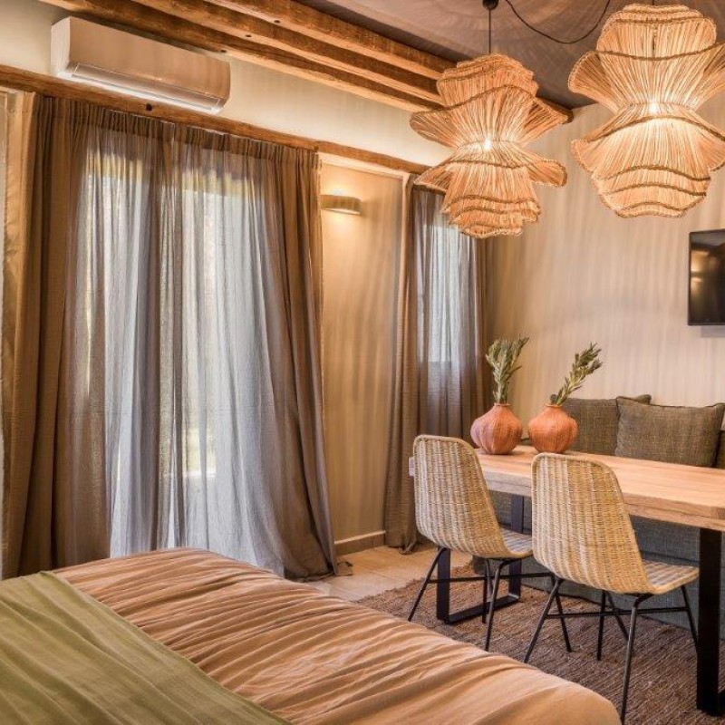 Avithos Resort Hοtel woodidea